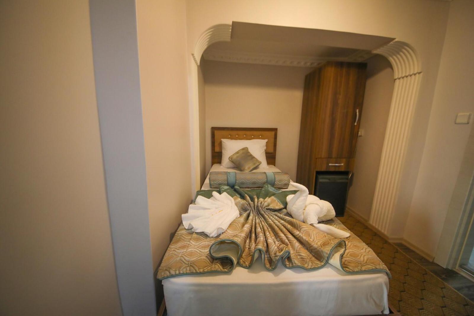 Delbab Hotel Istanbul Bagian luar foto